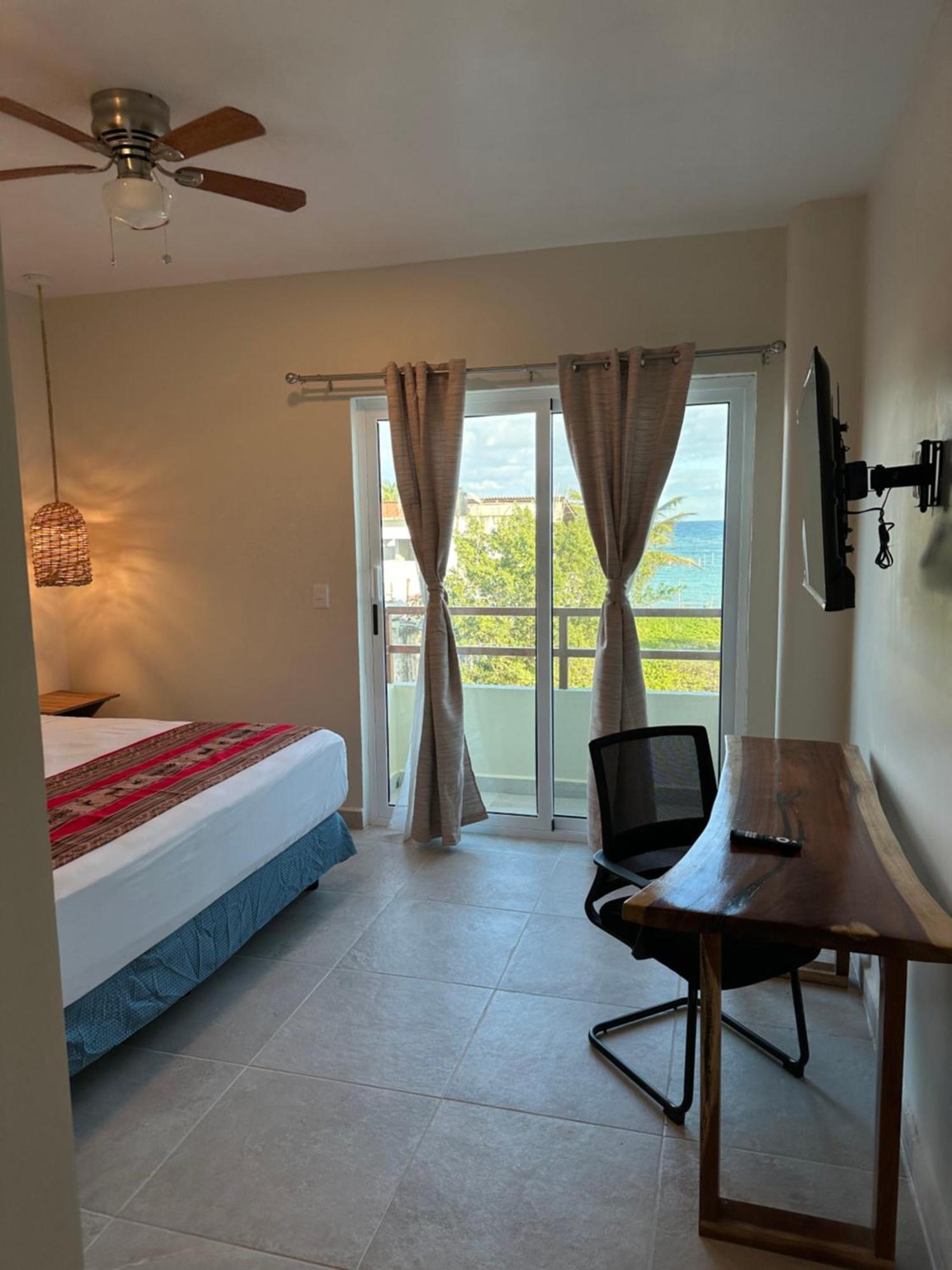 Oneiro Suites With Sea View Mahahual Exterior photo